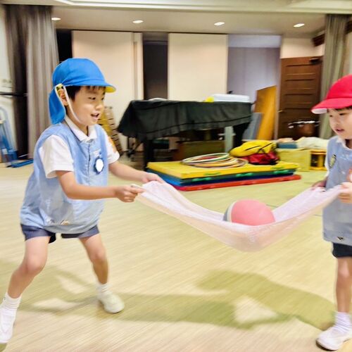 お子様の活動の様子を写真でご紹介