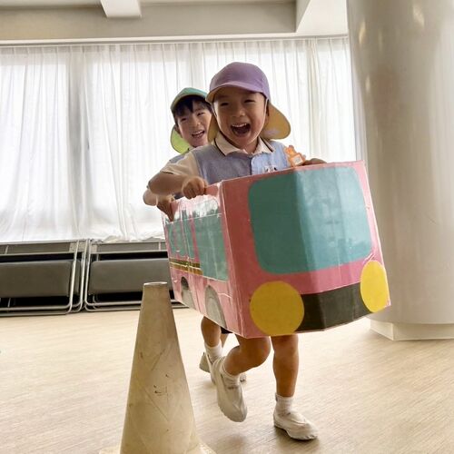 お子様の活動の様子を写真でご紹介
